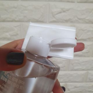 김정문알로에 큐어 큐어 알로에 워터 젤리 토너 500ml — 5점을 준 리뷰어가 2021년 4월 올린 사용 사진