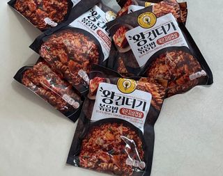 한성기업 무볼레 왕건더기 볶음밥 묵은지삼겹살 — 5점을 준 리뷰어가 2021년 10월 올린 사용 사진