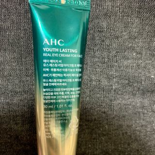 [NEW 탄력유턴 아이크림] AHC 유스 래스팅 리얼 아이크림 포 페이스 — 5점을 준 리뷰어가 2021년 3월 올린 사용 사진