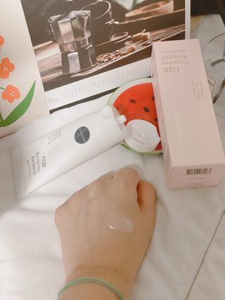 냉장고에 넣어요, 붉은 트러블 피부 다음날 진정되요 [버진팜스 푸딩수딩아토] — 5점을 준 리뷰어가 2021년 8월 올린 사용 사진