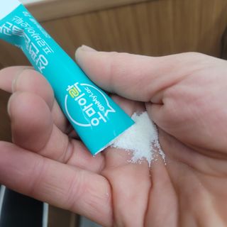 [유산균] 오마이락 장편한습관 프로바이오틱스 30P — 5점을 준 리뷰어가 2022년 12월 올린 사용 사진