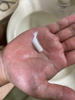 [갸스비] 지성 남성을 위한 포어케어 클렌징폼 — 5점을 준 리뷰어가 2021년 7월 올린 사용 사진