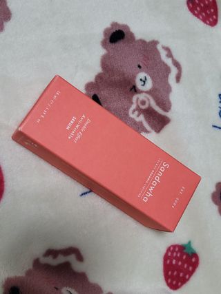 산다화 더블 이펙트 안티 링클 세럼 50ml — 4점을 준 리뷰어가 2022년 10월 올린 사용 사진