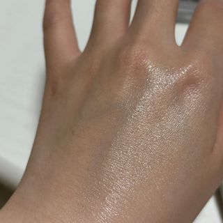 [스킨1004] 마다가스카르 센텔라 히알루-시카 워터핏 선세럼 50ml — 5점을 준 리뷰어가 2024년 5월 올린 사용 사진