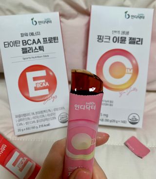 인디닥터 면역 생생 핑크 이뮨 젤리 + 타이탄 BCAA 프로틴 젤리스틱 — 5점을 준 리뷰어가 2022년 5월 올린 사용 사진