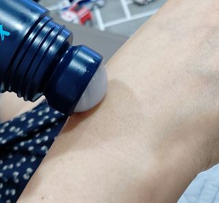[바록스] 류현진 올인원 바디릴렉싱 몬스터겔 50ml — 5점을 준 리뷰어가 2021년 3월 올린 사용 사진