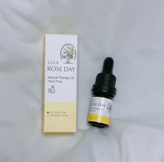 라라로즈데이 시즌2 천연 아로마오일 Y존 케어 속옷향수 이너퍼퓸 5ml  여성의 자존감을 UP시키자 — 4점을 준 리뷰어가 2021년 10월 올린 사용 사진