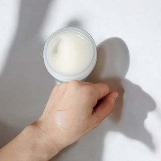 비엔디 2NOW[한글]BnD 바디 주름개선 엉덩이크림 — 3점을 준 리뷰어가 2025년 1월 올린 사용 사진