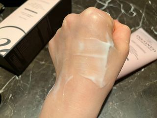 오투에니원 인컨보 바디 퍼퓸 크림 200ml — 4점을 준 리뷰어가 2023년 1월 올린 사용 사진