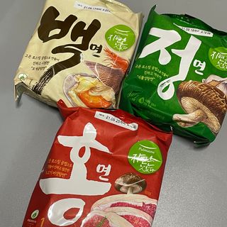 [풀무원] 자연은맛있다 정면, 백면, 홍면  세트 — 5점을 준 리뷰어가 2021년 4월 올린 사용 사진