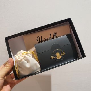 헤임달 Glossy 악어가죽 카드지갑 — 5점을 준 리뷰어가 2021년 5월 올린 사용 사진