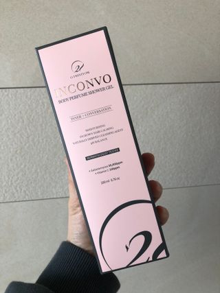 오투에니원 인컨보 바디 퍼퓸 샤워 젤 200ml — 4점을 준 리뷰어가 2023년 2월 올린 사용 사진