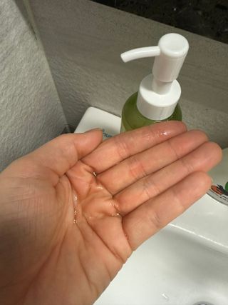 스킨큐어 산다화 순한 클렌징 동백 오일 200ml — 5점을 준 리뷰어가 2023년 4월 올린 사용 사진