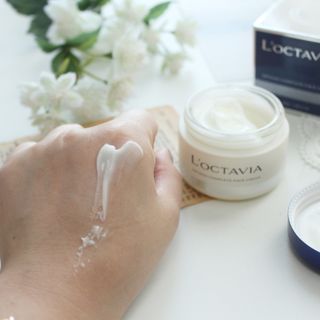 록타비아 Artisan Complete Face Cream — 5점을 준 리뷰어가 2023년 10월 올린 사용 사진