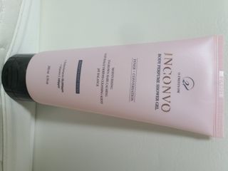 오투에니원 인컨보 바디 퍼퓸 샤워 젤 200ml — 5점을 준 리뷰어가 2023년 2월 올린 사용 사진