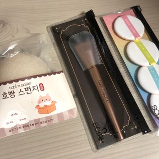 [툴앤썸] 메이크업 브러시로 바르고 호빵 스펀지로 클렌징하는 A-Z 뷰티툴 5종 — 5점을 준 리뷰어가 2021년 1월 올린 사용 사진