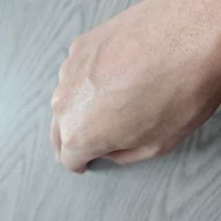 비엔디 2NOW[한글]]BnD 바디 미백 겨드랑이 크림 — 5점을 준 리뷰어가 2025년 3월 올린 사용 사진