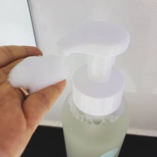 아미퓨어 [라이브] 피부장벽 강화를 위한 머랭 버블 클렌저 천연계면활성제로 온가족 사용가능 — 4.5점을 준 리뷰어가 2021년 7월 올린 사용 사진