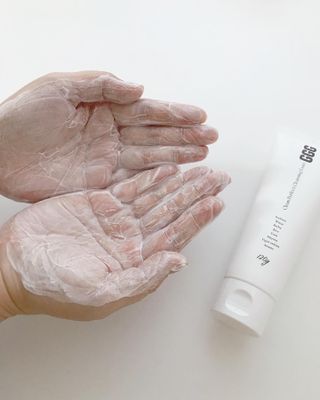 지지지 클린 퍼펙트 클렌징폼 120g — 5점을 준 리뷰어가 2022년 2월 올린 사용 사진