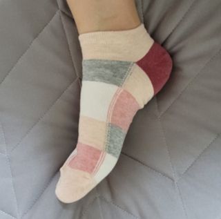 [사이즈가 있는 양말 필로이] 여자 스니커즈 발목 양말 5족 세트【 S, M, L, 】3가지 사이즈 — 5점을 준 리뷰어가 2022년 7월 올린 사용 사진
