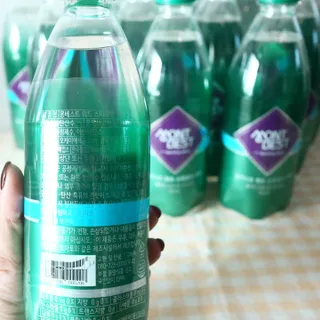 몽베스트 Montbest with Sparkling water Plain 20병 — 5점을 준 리뷰어가 2022년 11월 올린 사용 사진