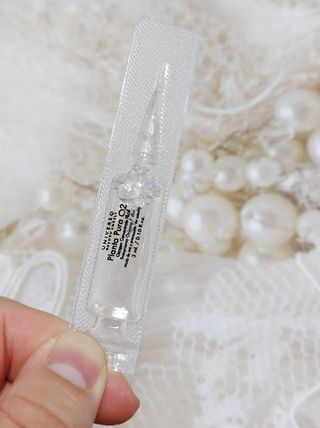 유니베르소 산소앰플 7일 집중케어 앰플 — 5점을 준 리뷰어가 2021년 6월 올린 사용 사진