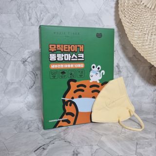 [숨그림]  덴탈마스크 짱구 우리아이 그리고 내가 쓰는 믿을수있는 케릭터 마스크  16종 — 5점을 준 리뷰어가 2021년 10월 올린 사용 사진