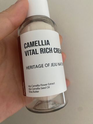 제주인디 카멜리아 바이탈 리치크림 (이너보틀 에디션) — 4.5점을 준 리뷰어가 2023년 4월 올린 사용 사진
