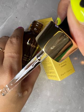 스킨큐어 산다화 비타민c 화이트닝 에센스 30ml — 5점을 준 리뷰어가 2023년 7월 올린 사용 사진
