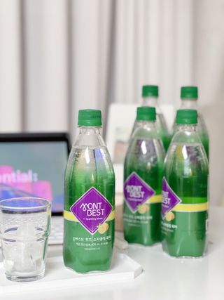 몽베스트 Montbest with Sparkling water Lemon OR Lime 20병(랜덤) — 5점을 준 리뷰어가 2022년 10월 올린 사용 사진