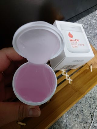 바이오오일 [바이오-오일] 드라이 스킨 젤 100ml — 5점을 준 리뷰어가 2021년 5월 올린 사용 사진