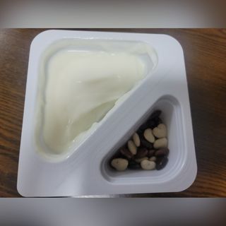 남양유업 또깍 접어 떠먹는 불가리스 2종 — 4점을 준 리뷰어가 2021년 1월 올린 사용 사진