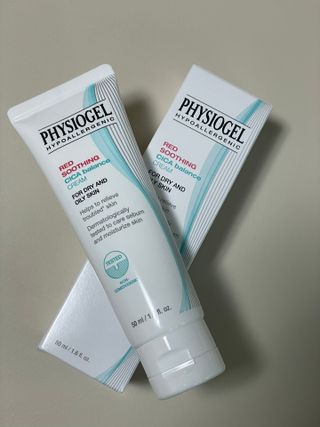 피지오겔 레드수딩 시카밸런스 크림 50ml — 4.5점을 준 리뷰어가 2022년 4월 올린 사용 사진