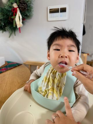 치과에서 쓰는 치약 _ 라벨제로 저불소 꼬마, 키즈, 유아, 베이비, 주니어 안전한 어린이치약 — 4점을 준 리뷰어가 2022년 12월 올린 사용 사진