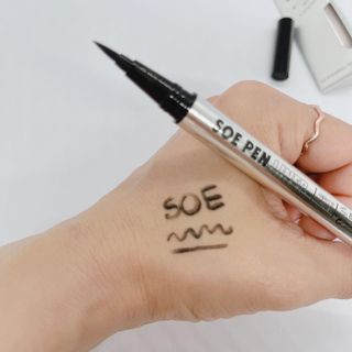 [MONDRAW] 몬드로우 붓펜 아이라이너 — 5점을 준 리뷰어가 2022년 4월 올린 사용 사진
