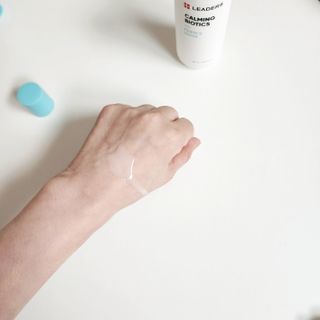 리더스코스메틱 리더스 카밍 바이오틱스 #1등 진정 기획세트 [에센스 워터150ml + 크림 마스크80ml] — 5점을 준 리뷰어가 2022년 9월 올린 사용 사진