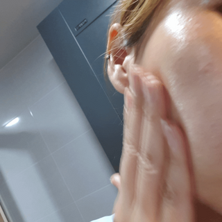 스킨큐어 산다화 비타민c 화이트닝 에센스 30ml — 5점을 준 리뷰어가 2021년 8월 올린 사용 사진