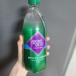 몽베스트 Montbest with Sparkling water Plain 20병 — 5점을 준 리뷰어가 2022년 6월 올린 사용 사진