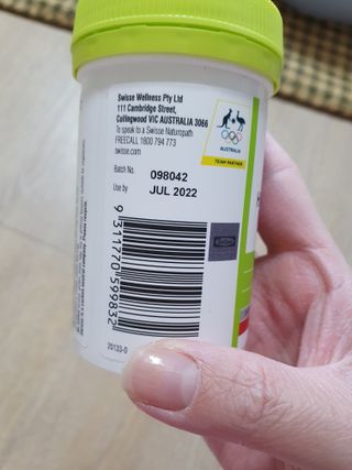 Swisse 스위스 고함량 밀크씨슬 35,000mg 60정 — 5점을 준 리뷰어가 2021년 11월 올린 사용 사진