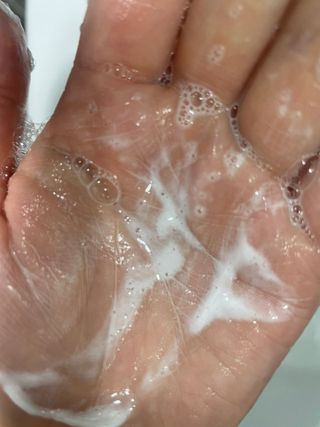 지지지 클린 퍼펙트 클렌징폼 120g — 4.5점을 준 리뷰어가 2022년 4월 올린 사용 사진