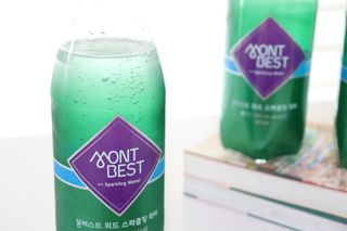 몽베스트 Montbest with Sparkling water Plain 20병 — 5점을 준 리뷰어가 2022년 10월 올린 사용 사진