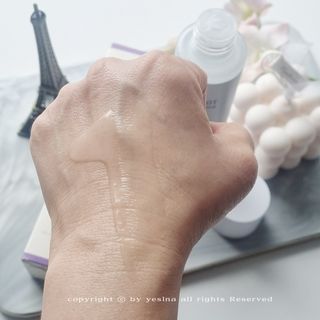 리더스코스메틱 리더스 퍼스트 샷 액티브 에센스 에이지 컨트롤 — 5점을 준 리뷰어가 2022년 2월 올린 사용 사진