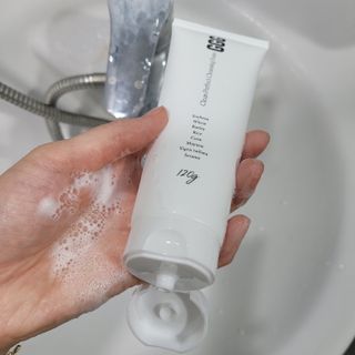 지지지 클린 퍼펙트 클렌징폼 120g — 5점을 준 리뷰어가 2022년 3월 올린 사용 사진