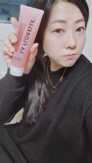 라플로렐 프로방스 로즈 폼클렌저 — 5점을 준 리뷰어가 2022년 1월 올린 사용 사진