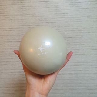 트라택 쿠셔닝 웨이트볼 0.5kg + 1kg SET — 5점을 준 리뷰어가 2022년 6월 올린 사용 사진