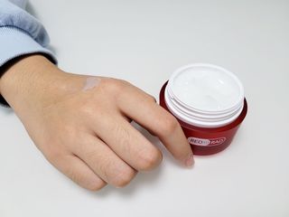 레드투래드 센서티브 슈퍼 크림 50ml — 4.5점을 준 리뷰어가 2021년 11월 올린 사용 사진