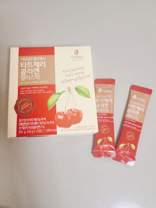 자연에온 가득담은 몽모랑시 타트체리 콜라겐 젤리스틱 — 5점을 준 리뷰어가 2021년 1월 올린 사용 사진