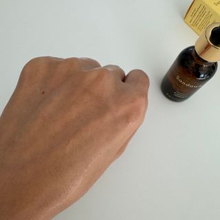 스킨큐어 산다화 비타민c 화이트닝 에센스 30ml — 5점을 준 리뷰어가 2023년 11월 올린 사용 사진