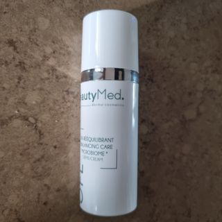뷰티메드 OFL 리밸런싱 케어 크림 50ml — 4.5점을 준 리뷰어가 2022년 7월 올린 사용 사진