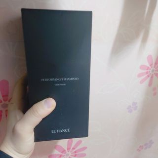 르핸스 퍼포밍 5 샴푸 비반트 포렛/베티버 포그 — 5점을 준 리뷰어가 2023년 2월 올린 사용 사진